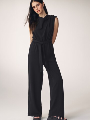 Next Jumpsuit in Schwarz: Vorderseite