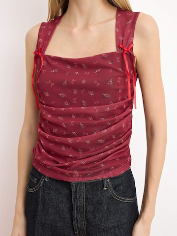 Trendyol - Top en rojo