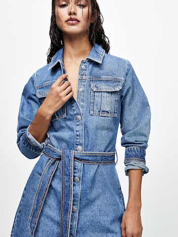 Robe-chemise Pull&Bear en bleu