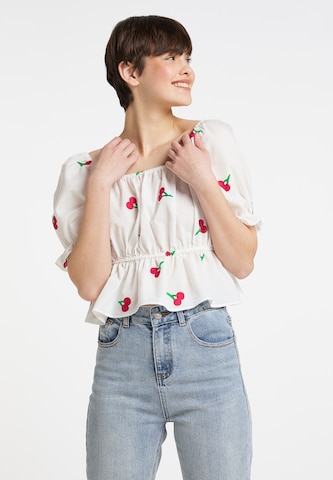 MYMO Blouse in White: front