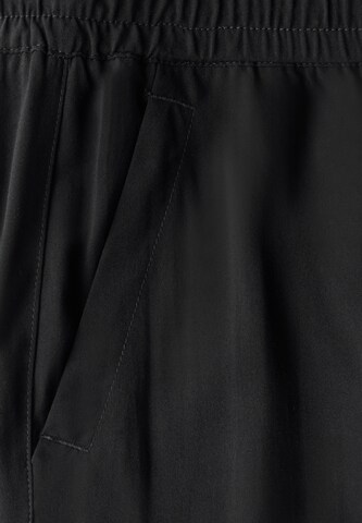 STREET ONE Wide leg Pants in Black