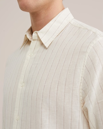 WE Fashion Средняя посадка Деловая рубашка в Белый