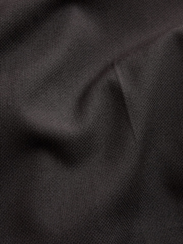 Coupe slim Pantalon à plis Next en marron