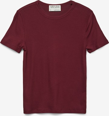 Aware T-Shirt 'AWIRWINA' in Rot: Vorderseite