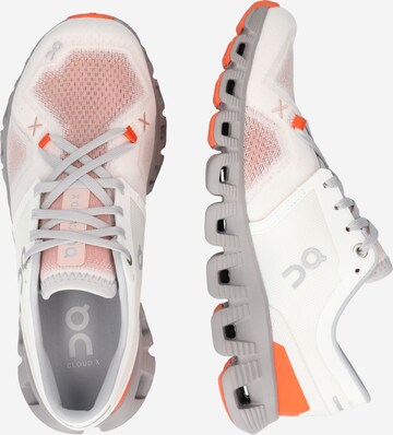 balta On Bėgimo batai 'CloudX3'