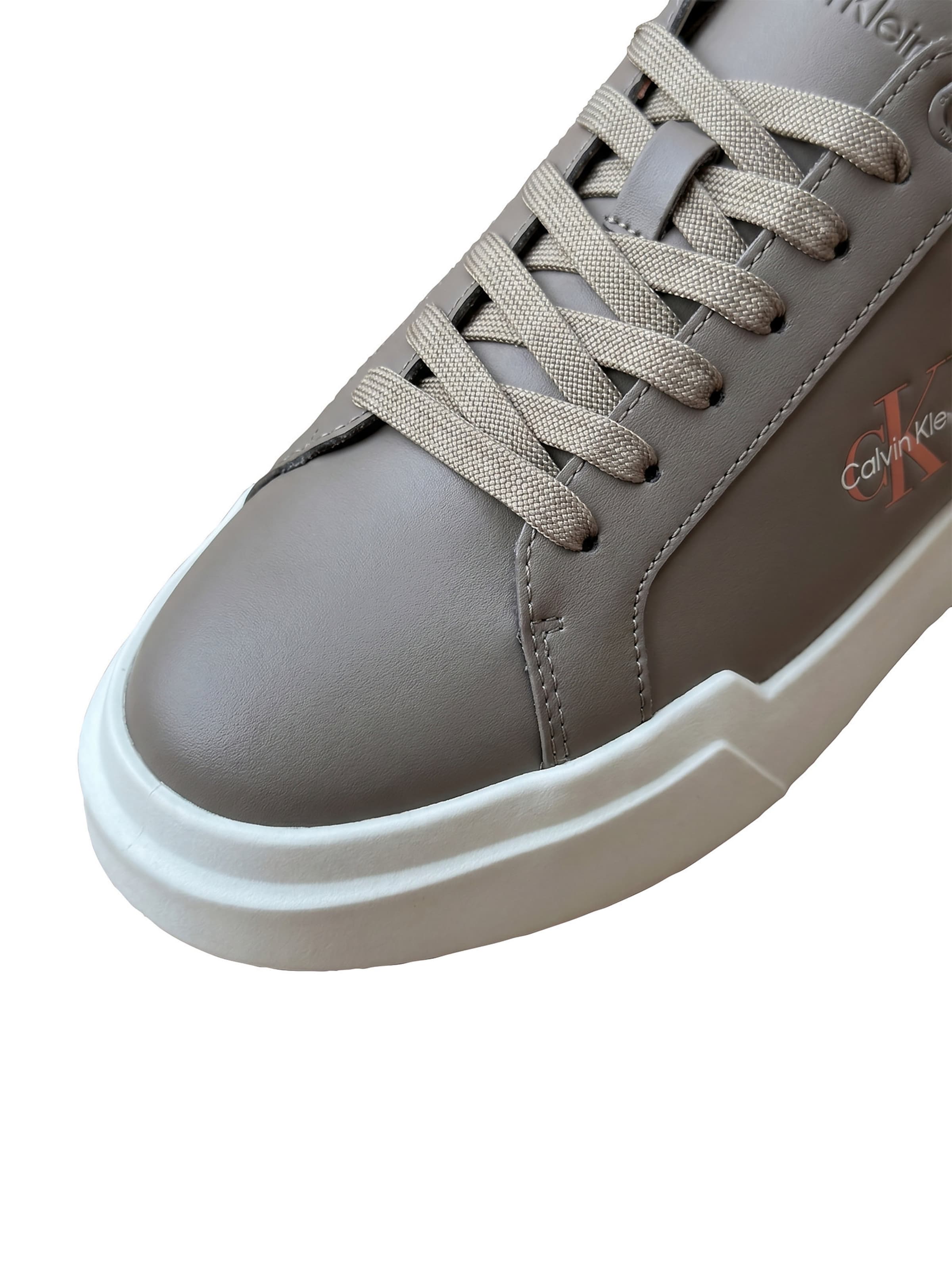 Calvin Klein Sneaker in Grau