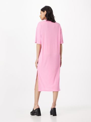 Monki - Vestido en rosa