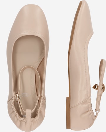 Bata Ballerina in Beige