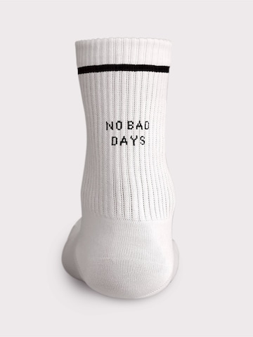 Made by Nami Socks 'Besatzung' in White