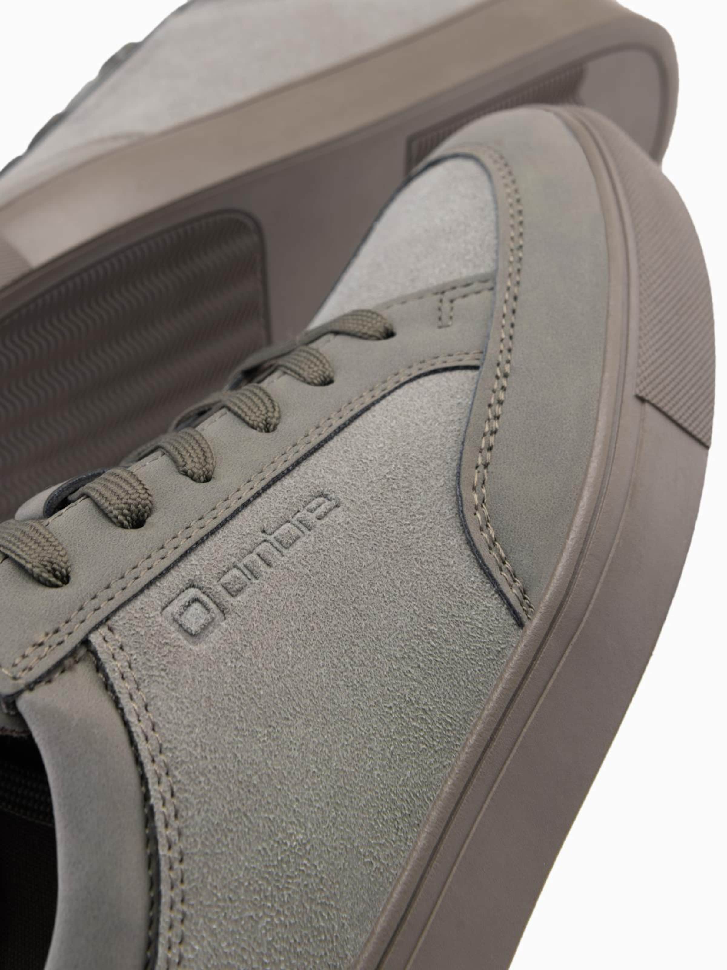 Ombre Sneaker in Grün