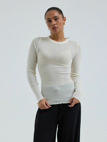 Seamless Basic Top ' Wooly ' – bílá: přední strana