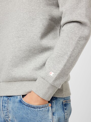 Champion Authentic Athletic Apparel - Sweatshirt em cinzento