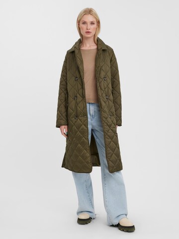 Manteau mi-saison 'KENNEDY' VERO MODA en vert