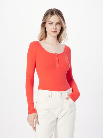 PIECES Shirt 'Kitte' in Rot: Vorderseite