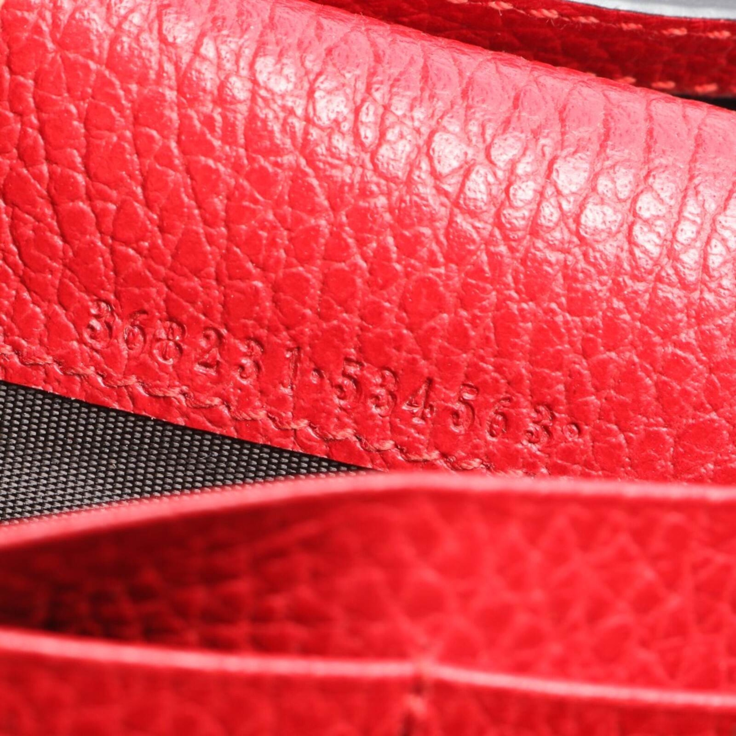 Gucci Bag in One size in Red