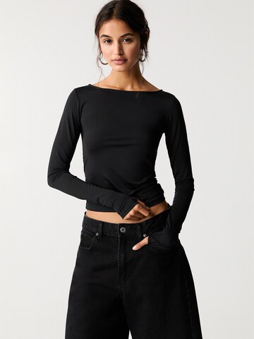 Pull&Bear Koszulka w kolorze czarny: przód