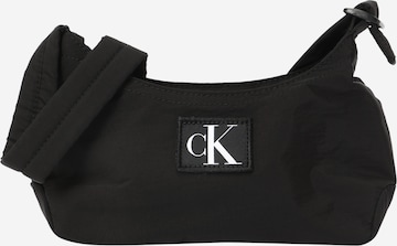 Calvin Klein Jeans حقيبة كتف بلون أسود: الأمام