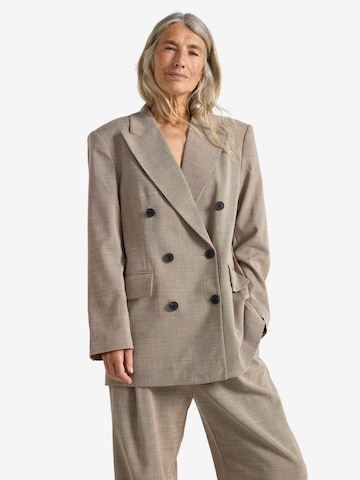 Lindex Bleiseri 'Bonny' värissä beige: etupuoli