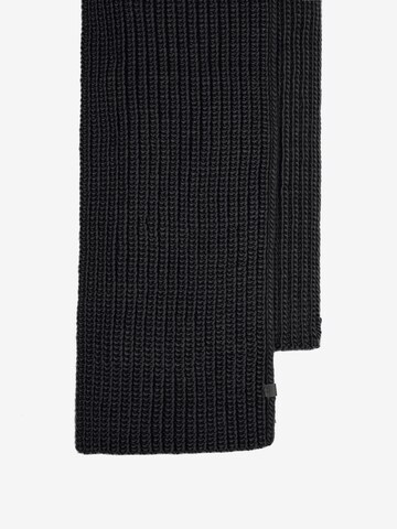 Bickley + Mitchell Scarf in Black