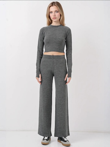 Bigdart - Roupa de casa em cinzento: frente