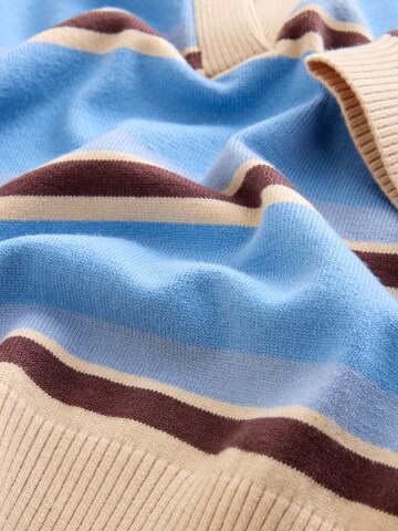 Pulover de la Next pe albastru