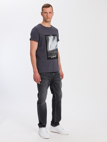 Cross Jeans T-Shirt '15854' in Grau