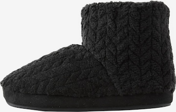 juoda Next Loaferai: priekis