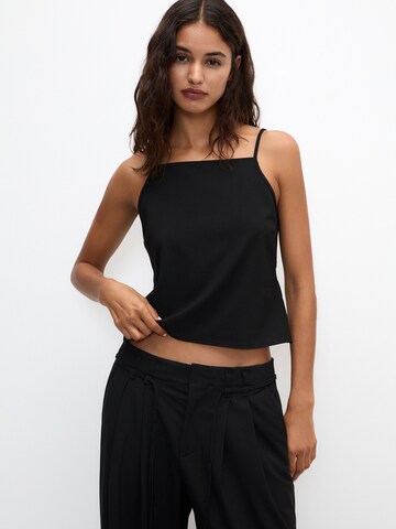 Haut Pull&Bear en noir : devant