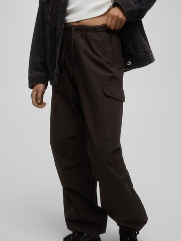 Wide leg Pantaloni cargo di Pull&Bear in marrone