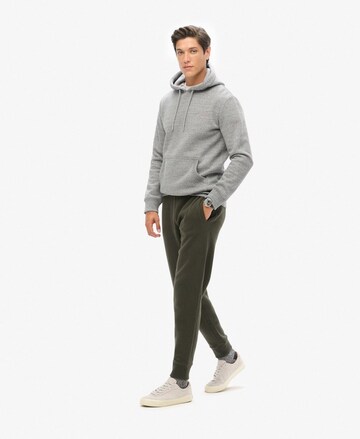 Effilé Pantalon 'Essential' Superdry en gris