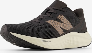 new balance Loopschoen 'Arishi v4' in Zwart: voorkant