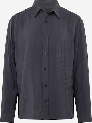 Coupe regular Chemise TOPMAN en noir : devant