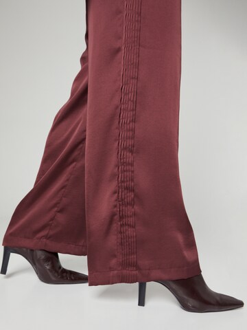 Loosefit Pantaloni 'Linda' di Guido Maria Kretschmer Women in rosso