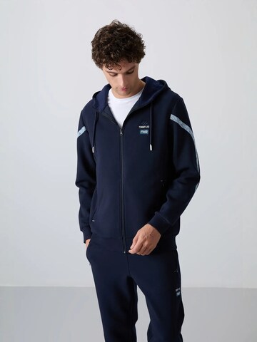 Tommy Life Loungewear in Blue