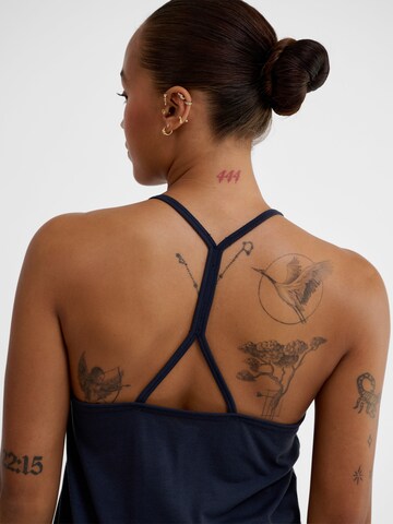 Hummel Sporttop 'Vanja' in Blauw