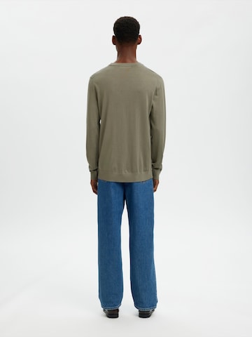 SELECTED Neulepaita 'SLHTRAY' värissä harmaa