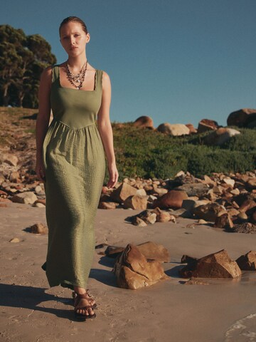 Next Dress in Green: front