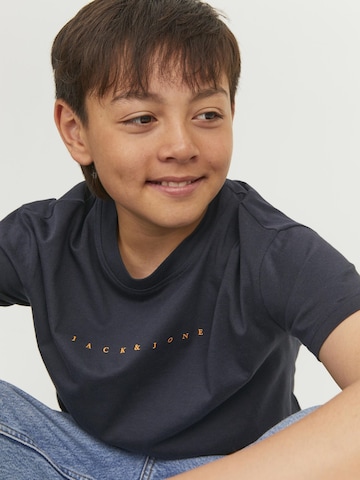 Jack & Jones Junior T-shirt 'STAR' i blå