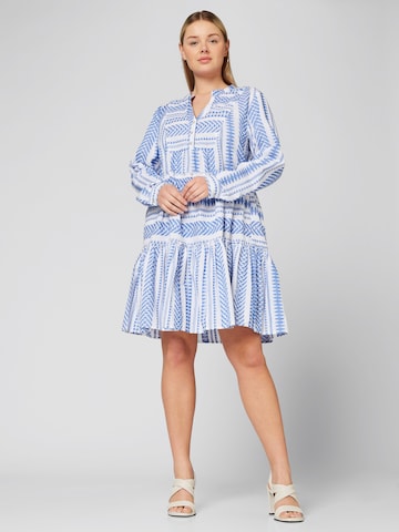 Robe Guido Maria Kretschmer Curvy en bleu : devant