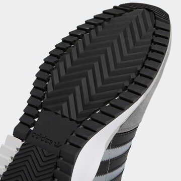 ADIDAS ORIGINALS Sneakers low 'Retropy F2' i grå