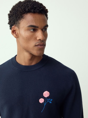 Next Pullover in Blau