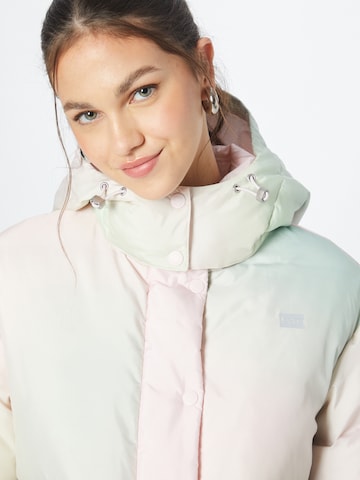LEVI'S ® Zimska jakna 'Luna Core Puffer Short' | roza barva