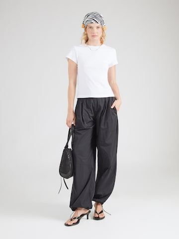 WEEKDAY T-Shirt 'Carla' in Schwarz