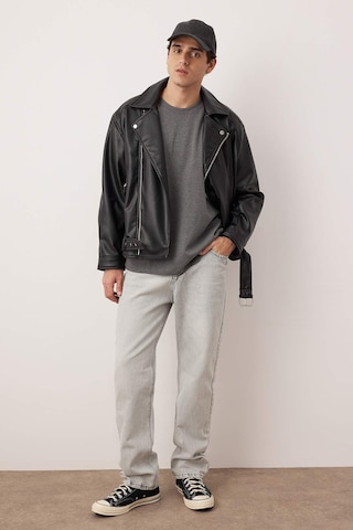 Trendyol Regular Jeans in Grau