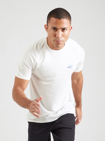 NIKE Funkcionalna majica 'DFADV STRIDE ENERGY' | bela barva