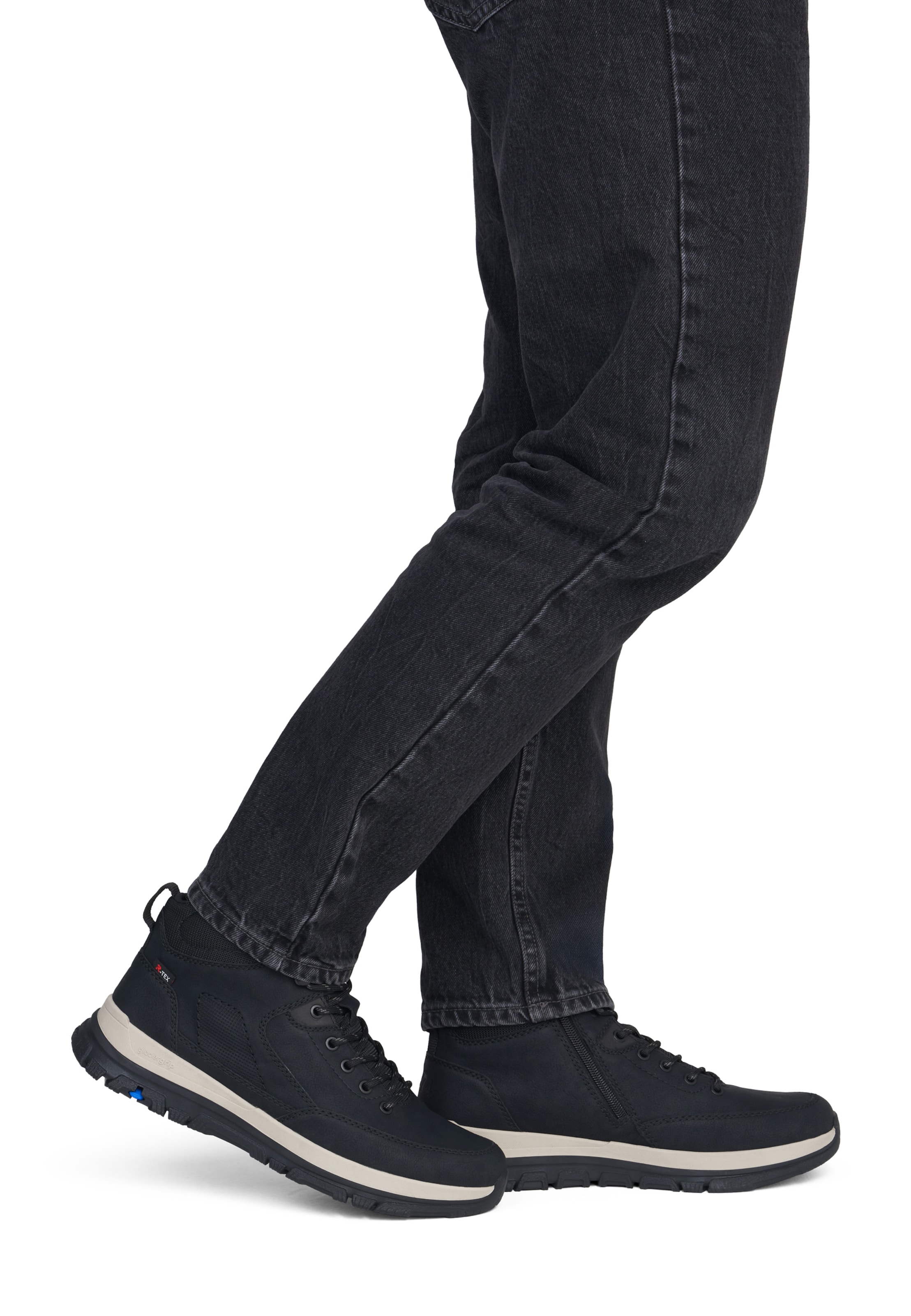 Bottes à lacets Rieker en noir : devant