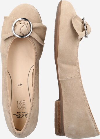 Ballerina 'Sardinia' di ARA in beige