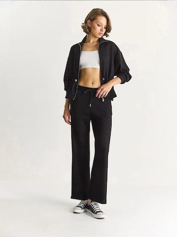 Bianco Lucci Joggingpak in Zwart