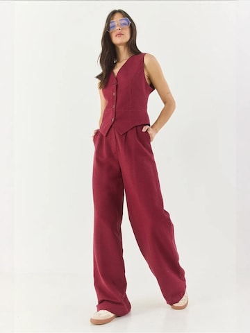 Pantalons de tailleur Bianco Lucci en rouge