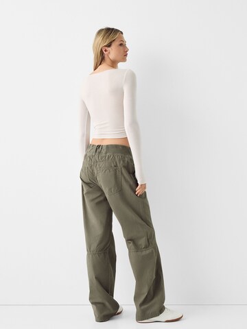 Bershka Wide Leg Hose in Grün